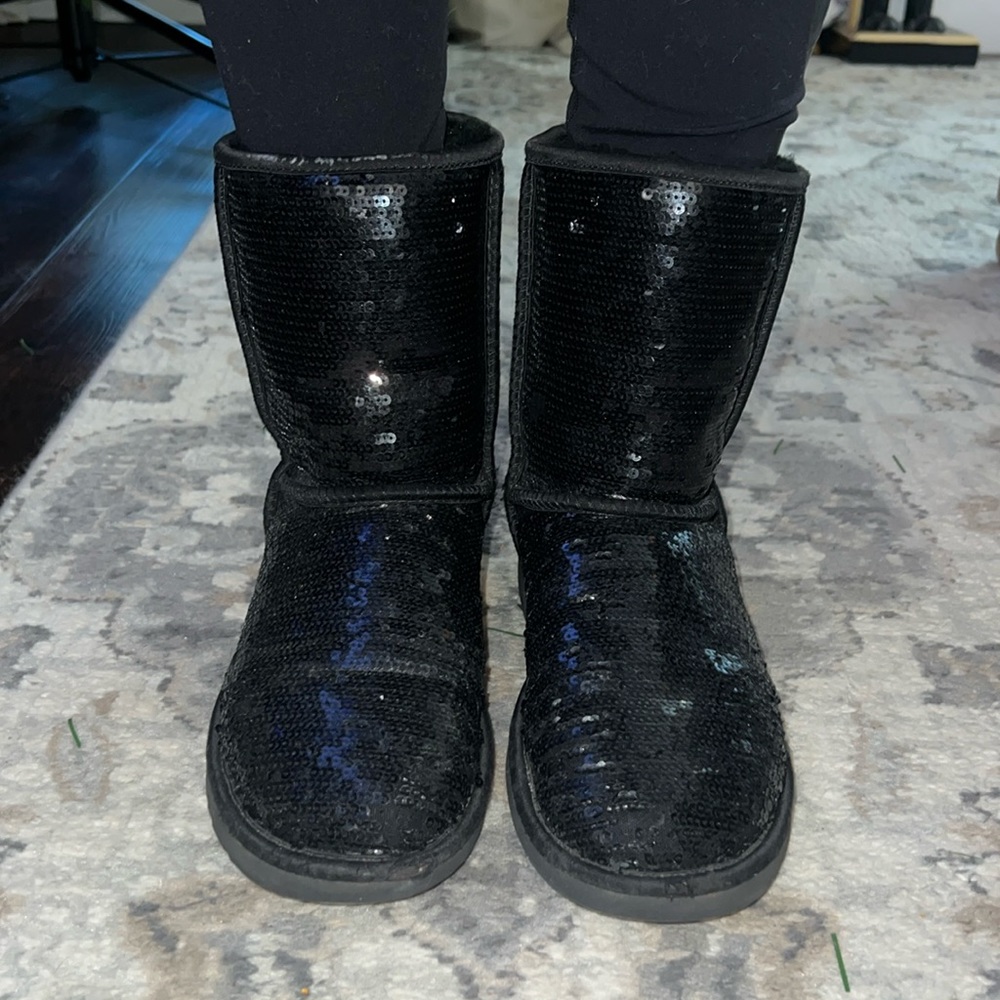 Black sparkly uggs. Size 6